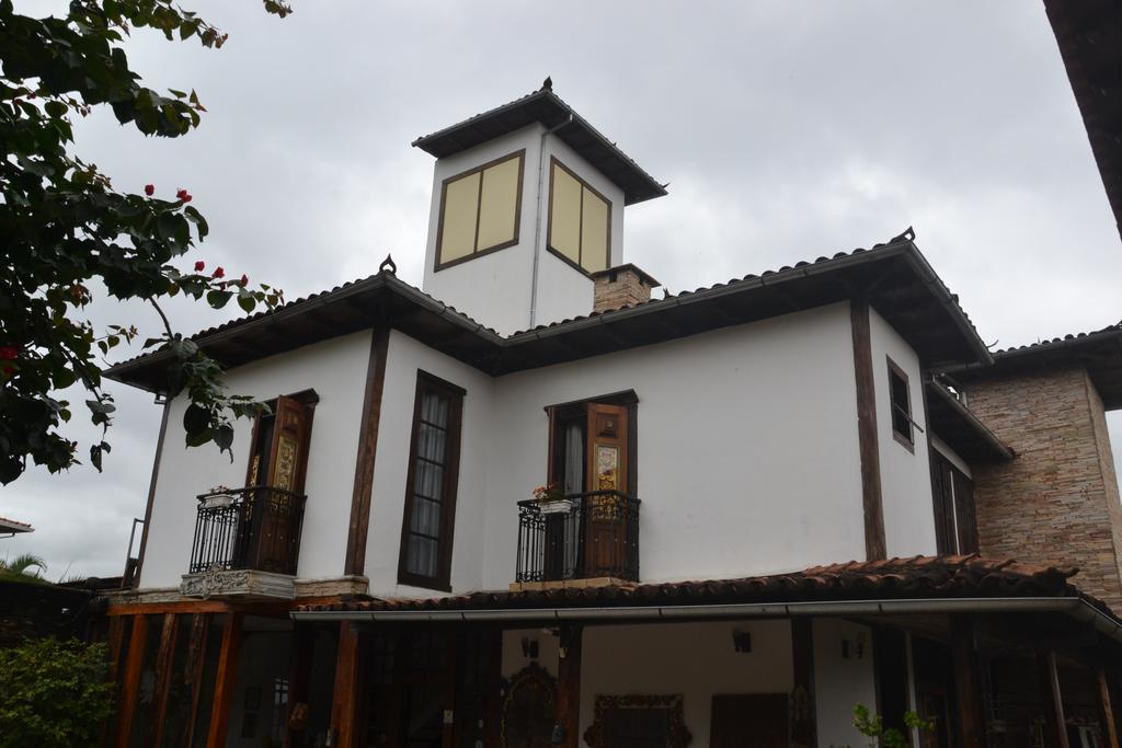 Pousada Gamarano Mariana Bagian luar foto